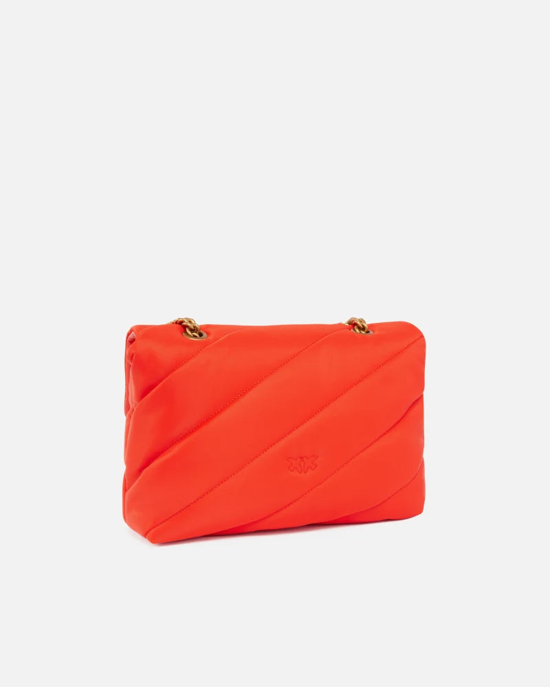 Borsa a tracolla media Love Bag in tessuto riciclato trapuntato