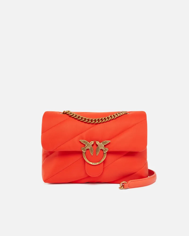 Borsa a tracolla media Love Bag in tessuto riciclato trapuntato