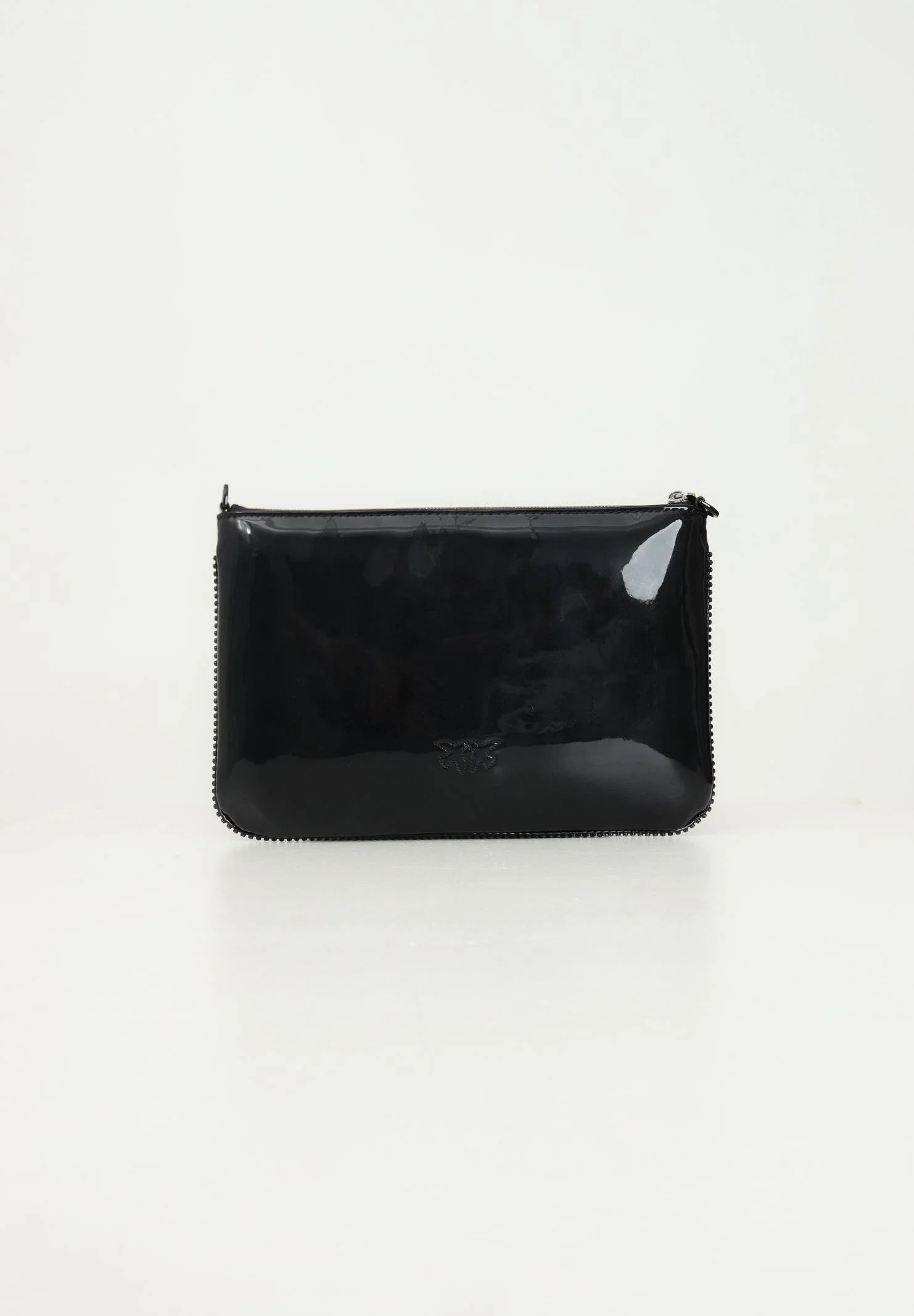 Pochette Flat Classic in vernice nera da donna